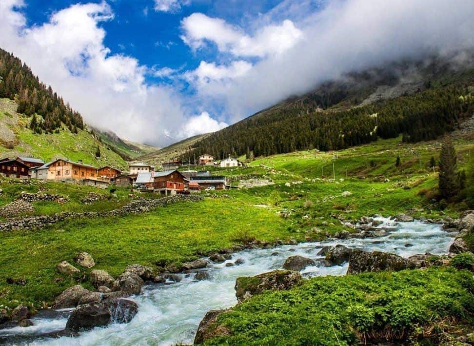 İZMİR ÇIKIŞLI KARADENİZ & DOYA DOYA ŞAVŞAT  TURU