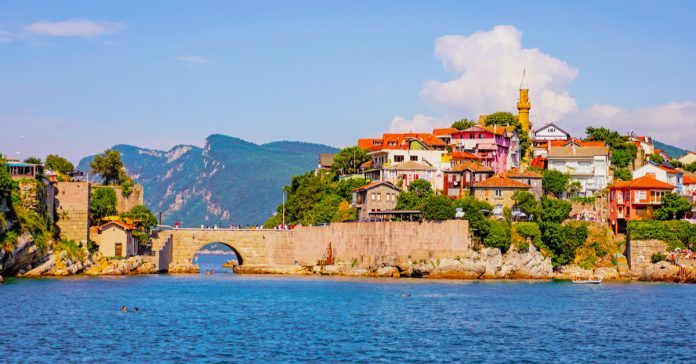 Lav Sütunları &Amasra Turu